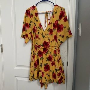 Trixxi Floral 🌺 Romper!